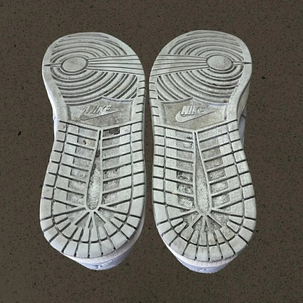 Air Jordan 1 shoes